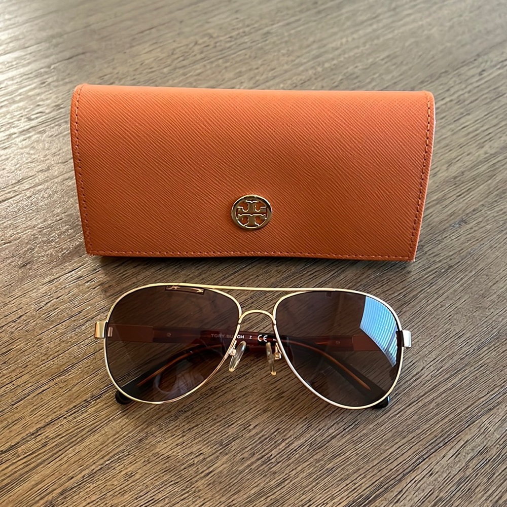 Tory Burch Aviator Sunglasses
